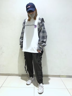 「KaneZ（ケインズ）のアイテム（キャップ）」を使った、マツモトさん（レディース・161cm）の春コーディネート