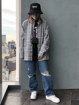 「WHITELAND BLACKBURN」｜「アイテム（財布/小物）」を使った、マツモトさん（レディース・161cm）の春コーディネート