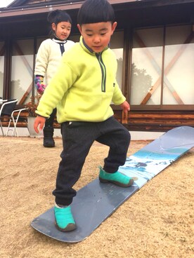 「patagonia（パタゴニア）のアイテム（ジャケット/アウター、グリーン系）」を使った、kumingさん（レディース・163cm）の冬コーディネート