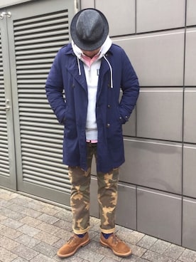 「tricker's」｜「アイテム（トレンチコート）」を使った、vashiさん（メンズ・181cm）の冬コーディネート