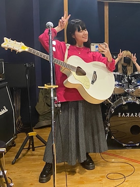 サキマチダ🌹シンガーソングライターさんのコーディネート