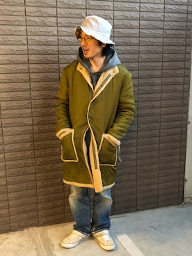 「パーカー」｜「アイテム（ムートンコート）」を使った、yosukeさん（メンズ・168cm）の冬コーディネート
