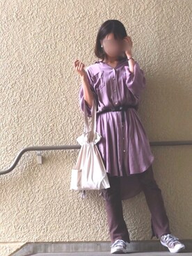 「CONVERSE（コンバース）のCONVERSEコンバースオールスターキャンバススニーカー　ベージュ/グレー（スニーカー）」を使った、まいさん（レディース・166cm）の秋コーディネート