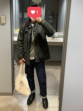 「TCB jeans（ティーシービージーンズ）のアイテム（パンツ）」を使った、イオさん（メンズ・175cm）の春コーディネート