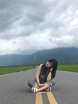 「Taiwan」｜「アイテム（サロペット/オーバーオール）」を使った、黃佳蓉さん（レディース・161cm）の夏コーディネート