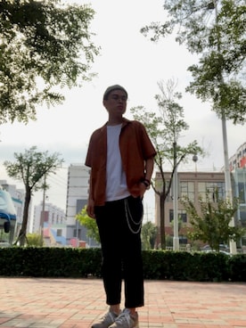 「基础款」｜「アイテム（スラックス）」を使った、Zeigler Wongさん（メンズ・170cm）の夏コーディネート