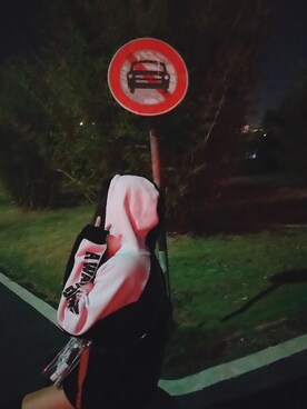 「FUN（ファン）のアイテム（パーカー）」を使った、嗷嗷嗷嗷轰焦冻さん（レディース・168cm）の冬コーディネート