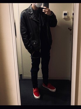 「red」｜「アイテム（ライダースジャケット）」を使った、BEKさん（メンズ・175cm）の春コーディネート