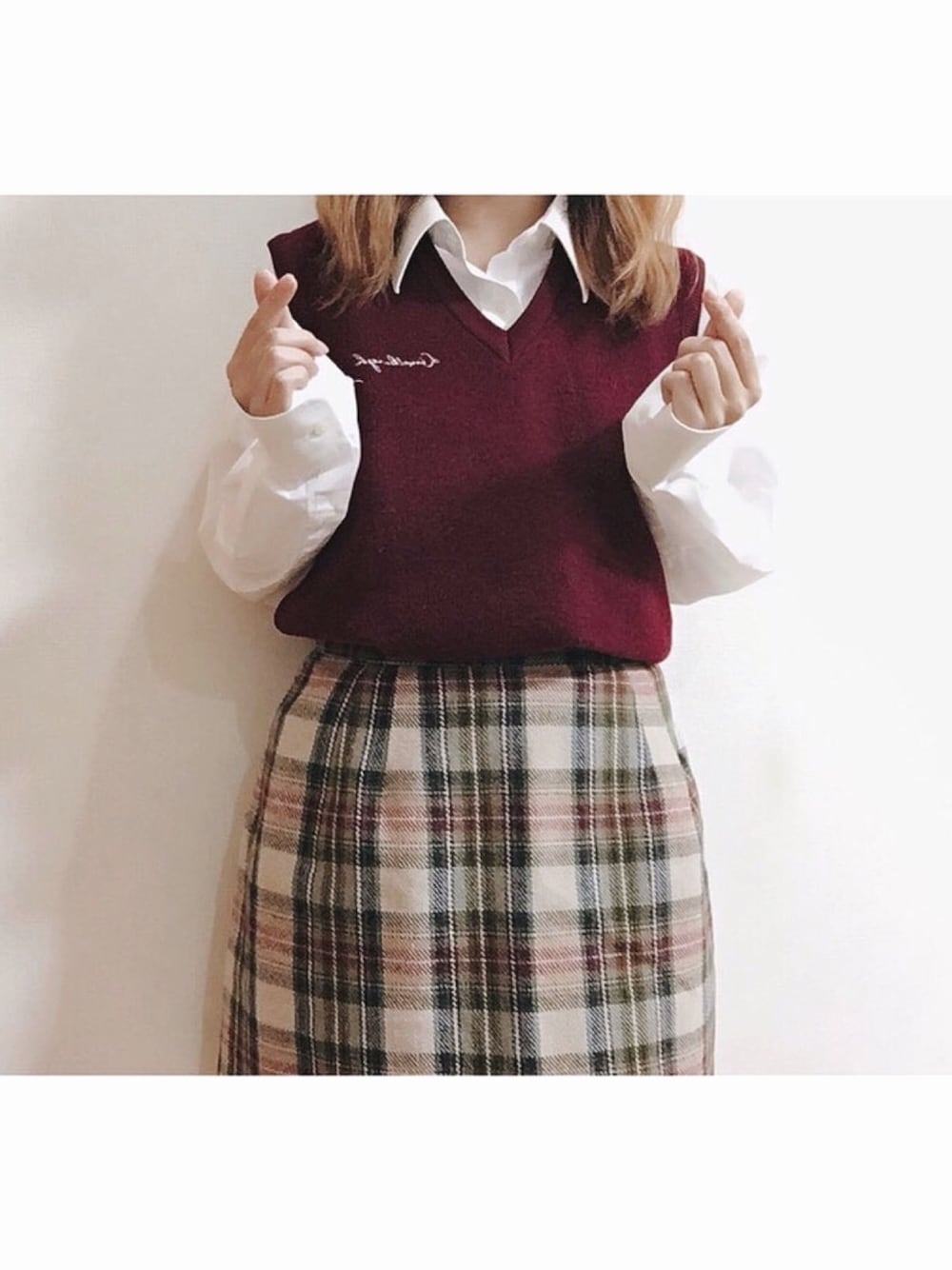 「ベスト、Yシャツ、チェックスカート、古着」｜「フラミンゴで買ったスカートのアイテム（スカート、その他）」を使った、ひなさん（レディース・150cm）の春コーディネートの1枚目の写真