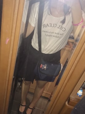 「アイテム（メッセンジャーバッグ、ブルー系）」を使った、AKIRINさん（レディース・163cm）の秋コーディネート