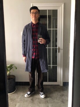 「URBAN RESEARCH（アーバンリサーチ）のアイテム（ピーコート）」を使った、黃虧虧さん（メンズ・183cm）の春コーディネート