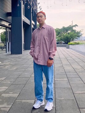 「mittyvintageのアイテム（シャツ/ブラウス、ピンク系）」を使った、董奕迅さん（メンズ・173cm）の夏コーディネート