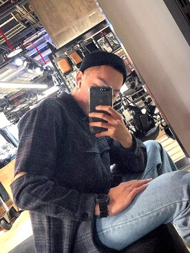 「G-SHOCK（ジーショック）のアイテム（腕時計、ブラック系）」を使った、董奕迅さん（メンズ・173cm）の夏コーディネート