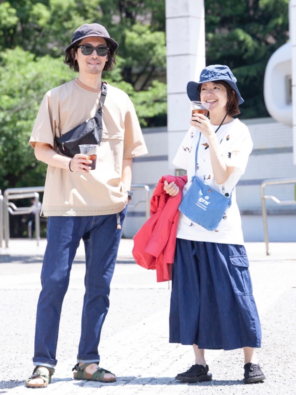 「フェス、フェススタイル、grn、アーバンアウトドア、これがgrn流！夏フェスおすすめコーデ 2019」｜「grnの4WAYストレッチ 布帛TEE（Tシャツ/カットソー、ベージュ系）」を使った、grnさん（メンズ・170cm）の夏コーディネートの1枚目の写真