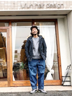「美容師」｜「アイテム（ダウンジャケット/コート）」を使った、モリシタ ヨシノリさん（メンズ・173cm）の冬コーディネート