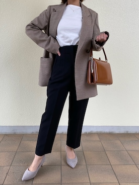 栞里さんのコーディネート