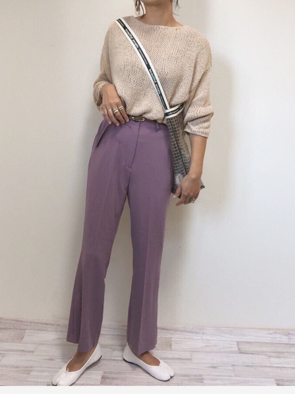 「大人トレンドカジュアル、オトナ女子、秋服、オトナカジュアル、プチプラコーデ、秋色、ママファッション、秋のコーデ、足袋バレエ」｜「WEGOのWEGO/リリーヤーンビッグシルエットニット（ニット/セーター、ベージュ系）」を使った、nachicoさん（レディース・164cm）の秋コーディネートの1枚目の写真