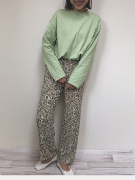 「ペイズリー柄パンツ」｜「アイテム（Tシャツ/カットソー）」を使った、nachicoさん（レディース・164cm）の春コーディネート