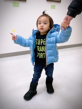 「MONCLER（モンクレール）のアイテム（ジャケット/アウター）」を使った、みーしゅーさん（キッズ・80cm）の冬コーディネート