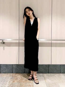 「crie conforto（クリーコンフォルト）のVネックジャンスカ（ワンピース、ブラック系）」を使った、nakajo_marinaさん（レディース・160cm）の夏コーディネート