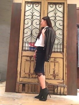 「DIESEL BLACK GOLD（ディーゼル ブラック ゴールド）のアイテム（シャツ/ブラウス、ホワイト系）」を使った、ももかさん（レディース・161cm）の夏コーディネート