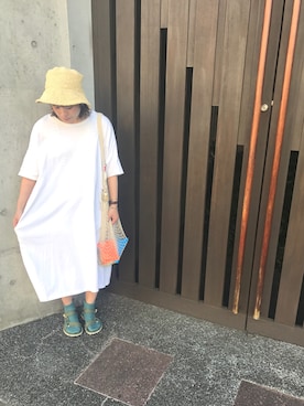 「アイテム（サンダル、グリーン系）」を使った、さとさん（レディース・157cm）の夏コーディネート