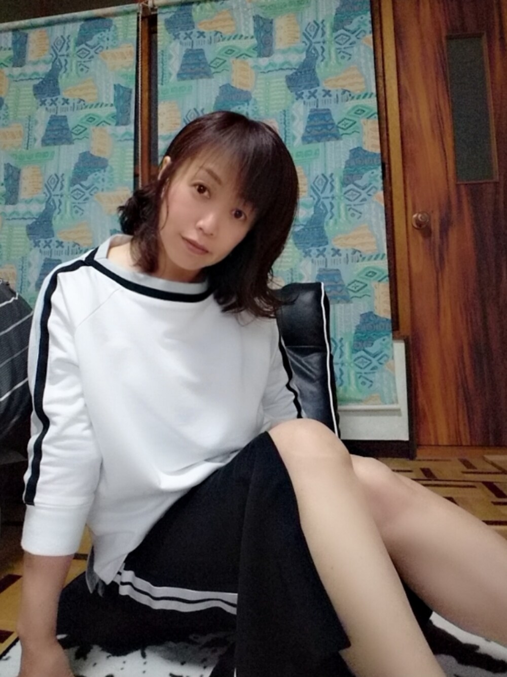 「ジャージ、子供部屋、いざ大阪へ」｜「MARIED’ORのアイテム（Tシャツ/カットソー、ホワイト系）」を使った、Naoko さん（レディース・148cm）の春コーディネートの1枚目の写真