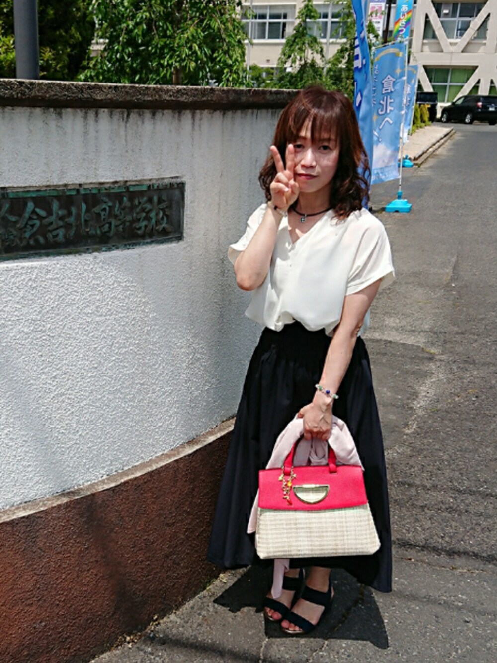 「夏コーデ、学校、サマンサタバサ、ウエッジソールサンダル」｜「SHOO・LA・RUEのアイテム（スカート、ブルー系）」を使った、Naoko さん（レディース・148cm）の春コーディネートの1枚目の写真