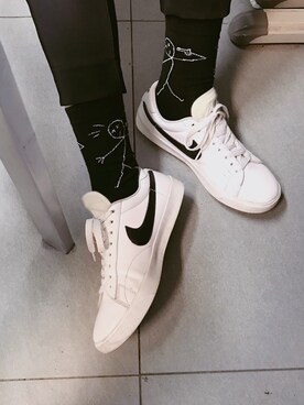 「NIKE（ナイキ）のアイテム（スニーカー、ホワイト系）」を使った、Yofii_さん（レディース）の秋コーディネート