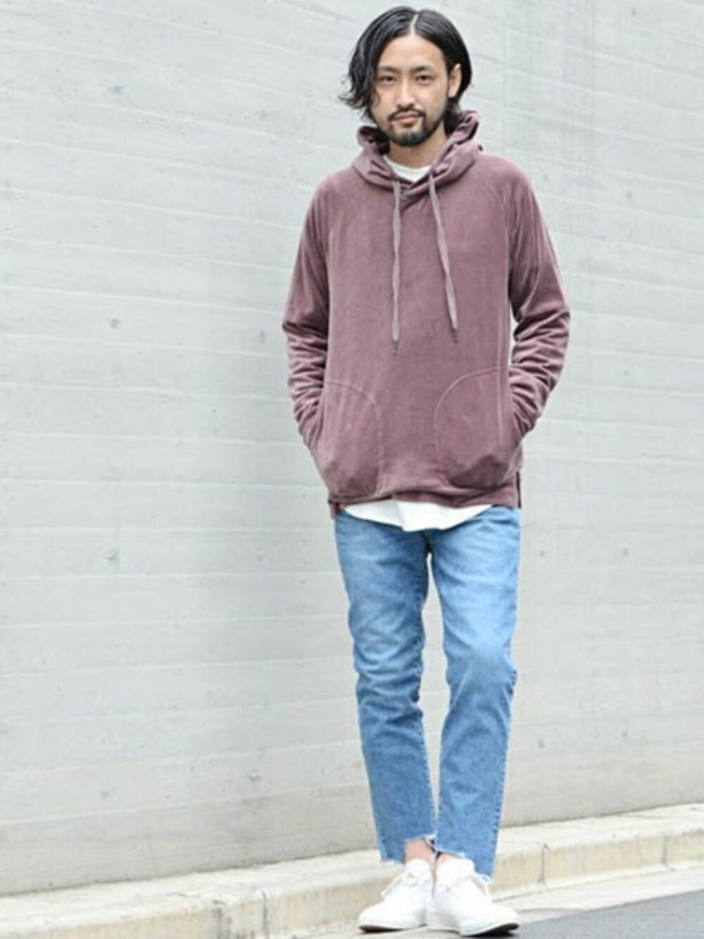 「デニム、パーカー、ビックシルエット、ベロアパーカー、2017AW、ビックシルエットパーカー」｜「MORGAN HOMMEの【予約商品】ベロアビックパーカ（パーカー、レッド系）」を使った、bunsanさん（メンズ・178cm）の夏コーディネートの1枚目の写真