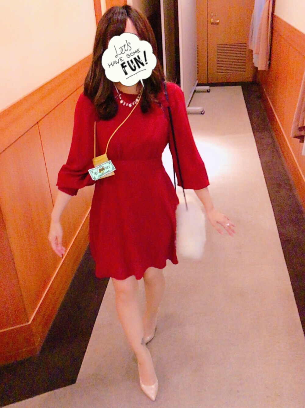 「オトナガーリー、パーティースタイル、MERCURYDUO(MERCURYDUO)、ワンピース、DIANA、パンプス、赤、ゴールド」｜「MERCURYDUOのBIGスリーブワンピース（ワンピース、レッド系）」を使った、totoCHANさん（レディース・153cm）の秋コーディネートの1枚目の写真