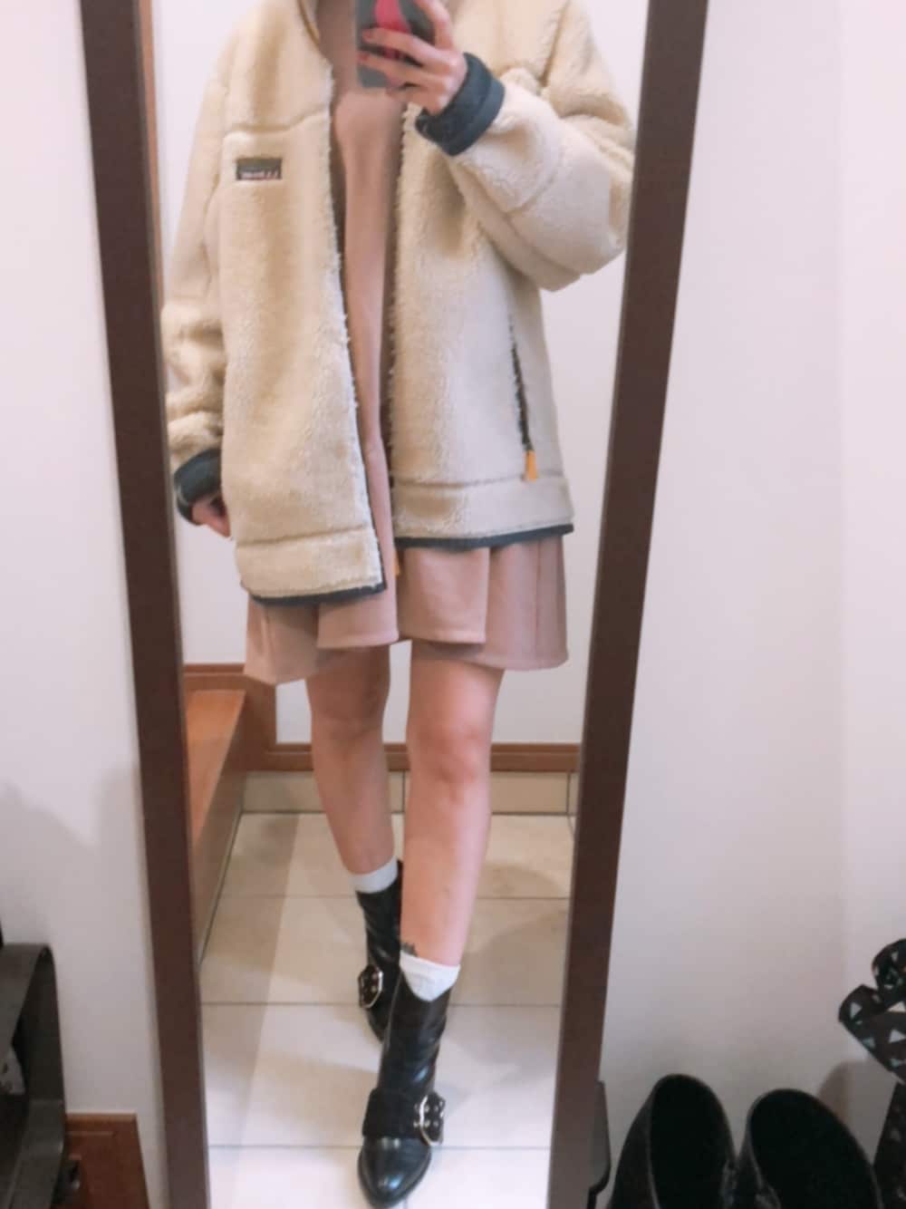 「秋のコーデ、オトナカジュアル、オトナガーリー、フリース、ワンピース、ショートブーツ、l.l.bean」｜「L.L.Beanの[エルエルビーン] SC★L.L.Bean フリース ジャケット（ブルゾン、ベージュ系）」を使った、totoCHANさん（レディース・153cm）の秋コーディネートの1枚目の写真