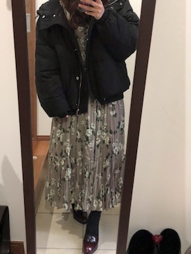 「アイテム（ブーティ、レッド系）」を使った、totoCHANさん（レディース・153cm）の冬コーディネート