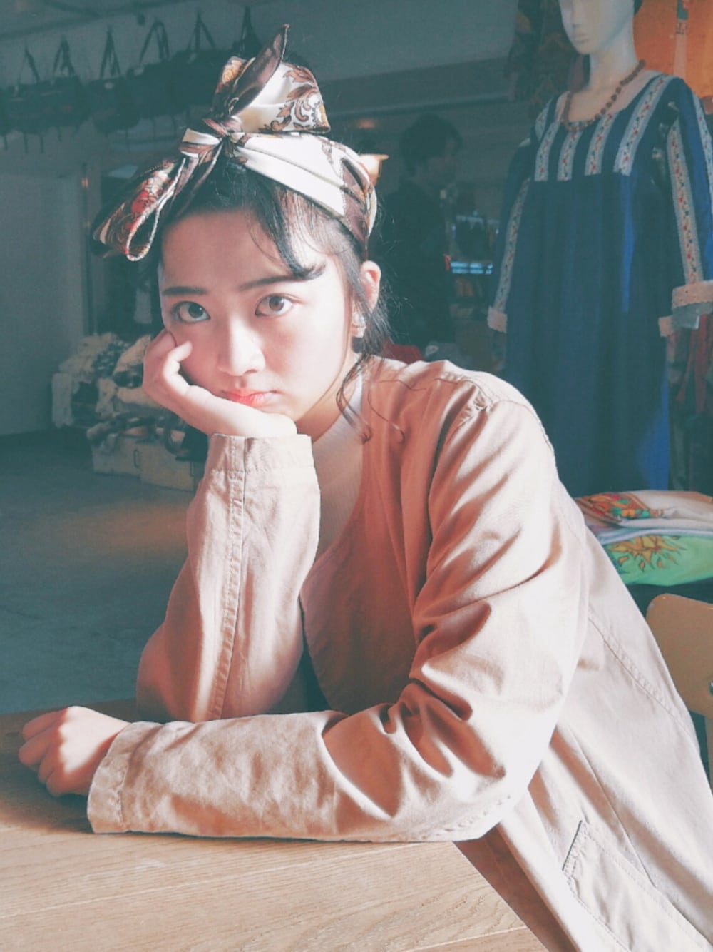 「LOWRYS FARMのアイテム（イヤリング、シルバー系）」を使った、mojoさん（レディース・160cm）の春コーディネートの1枚目の写真