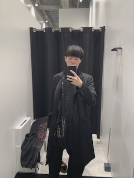 「Yohji Yamamoto POUR HOMME（ヨウジヤマモトプールオム）のアイテム（テーラードジャケット、ブラック系）」を使った、taiさん（メンズ・177cm）の冬コーディネート