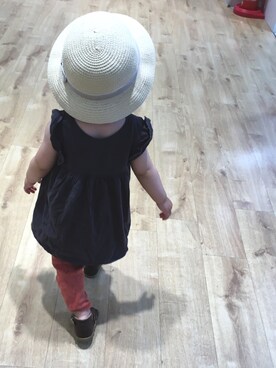 「COMME CA ISM（コムサイズム）のアイテム（ハット）」を使った、もちゃんさん（キッズ・80cm）の夏コーディネート