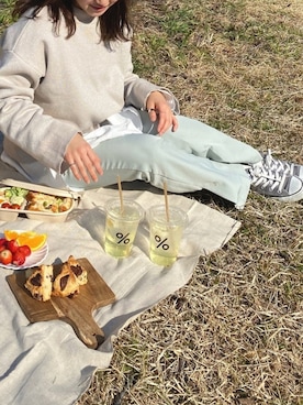 「mystic（ミスティック）のBACKリボンロングシャツ（シャツ/ブラウス、ホワイト系）」を使った、Hozu🧸さん（レディース）の冬コーディネート