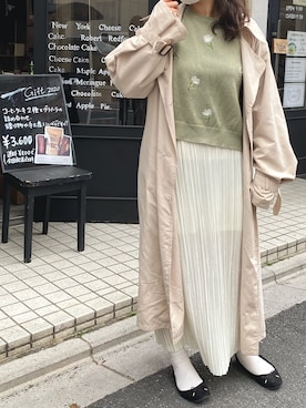 「CORNERS（コーナーズ）のオーバーサイズトレンチコート（トレンチコート、ホワイト系）」を使った、Hozu🧸さん（レディース）の春コーディネート