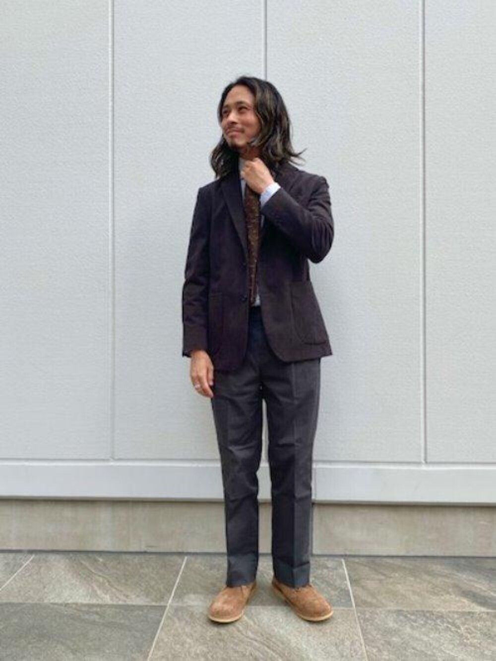 「ジャケット、リラックス、ベーシック/トラッド、スーツ/タイ」｜「green label relaxingの＜LUIGI&SONS（ルイージ＆サンズ）＞シルク フラワー 花柄  ポケットチーフ（ハンカチ/ハンドタオル、グリーン系）」を使った、tomomuさん（メンズ・168cm）の秋コーディネートの1枚目の写真