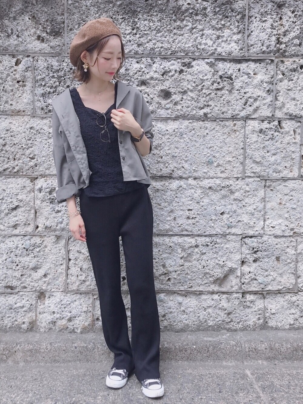 「秋のコーデ、秋コーデ、大人カジュアル、シンプル、秋服準備はじめました」｜「LOWRYS FARMのカットリブパンツ　808637（その他パンツ、ブラック系）」を使った、ERIKOさん（レディース・160cm）の秋コーディネートの1枚目の写真