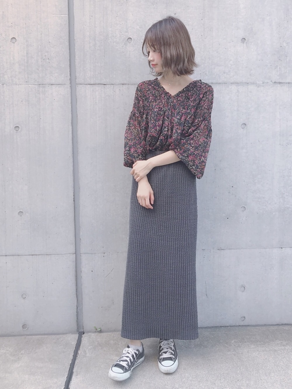 「シンプルコーデ、秋のコーデ、秋服準備はじめました」｜「Kastaneの2WAYシフォンシャーリングブラウス（シャツ/ブラウス、ブラック系）」を使った、ERIKOさん（レディース・160cm）の秋コーディネートの1枚目の写真