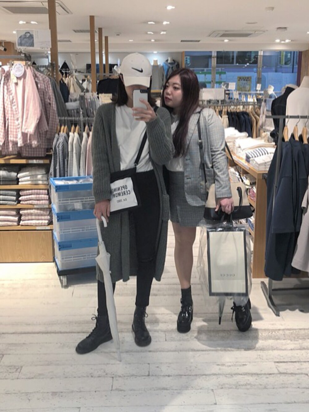 「カジュアルコーデ、シンプル、パンツスタイル、春、Dr.Martens、OPENING CEREMONY、NIKE」｜「NIKEの【NIKE】【WEB限定】アジャスタブルキャップ（キャップ、ホワイト系）」を使った、smkさん（レディース・175cm）の春コーディネートの1枚目の写真