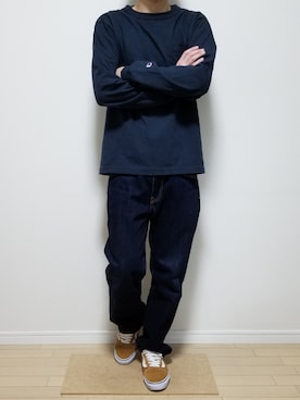 「Champion（チャンピオン）のポケット付き ロングスリーブTシャツ (C5-P401) 2020SS 春夏新作 T1011(ティーテンイレブン)｜Champion(チャンピオン)（Tシャツ/カットソー、ブルー系）」を使った、だいさん（メンズ・170cm）の秋コーディネート