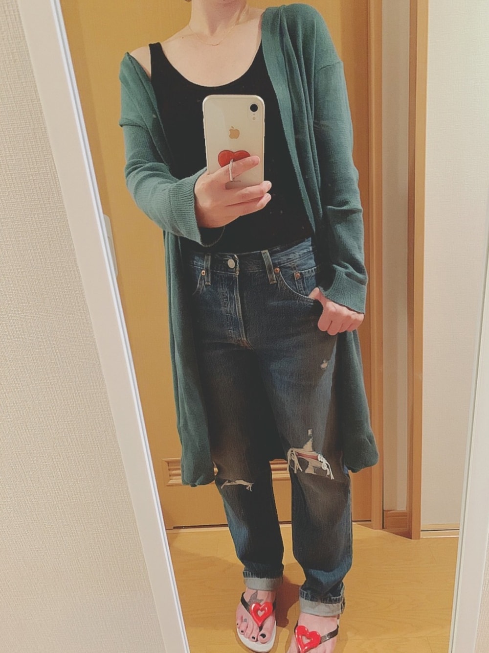 「オトナカジュアル、シンプルコーデ、ゆるコーデ、メンズライク、プチプラ、ロングカーデ、levis 501」｜「Levi'sのアイテム（デニムパンツ、ブルー系）」を使った、occaさんさん（レディース・161cm）の夏コーディネートの1枚目の写真