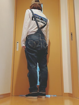 「RNA（アールエヌエー）のアイテム（サロペット/オーバーオール）」を使った、occaさんさん（レディース・161cm）の秋コーディネート