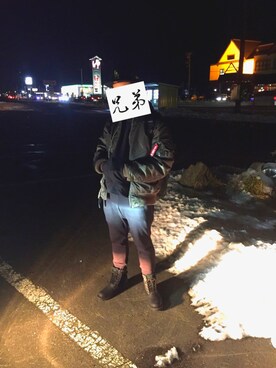 「VISON STREET（ヴィジョン ストリート）のアイテム」を使った、ドナルドさん（メンズ・170cm）の冬コーディネート