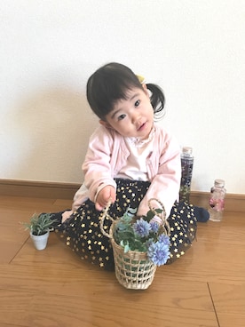 「H&M（エイチ・アンド・エム）のアイテム（カーディガン/ボレロ）」を使った、AKNさん（キッズ・80cm）の春コーディネート