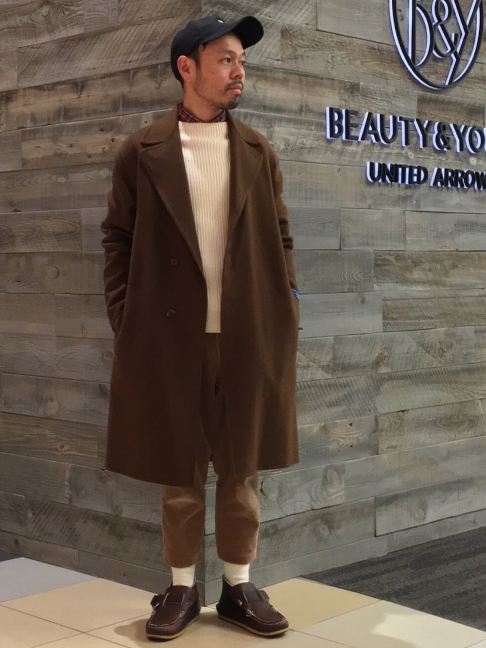 ARROW MOCCASINのモカシン/デッキシューズを使った人気ファッション