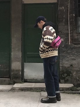 「Danner（ダナー）のアイテム（その他シューズ）」を使った、逹逹就是谷昶达さん（メンズ・165cm）の冬コーディネート