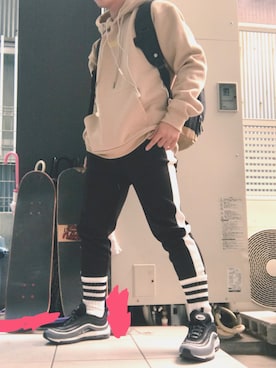 「HALHAM（ハルハム）のアイテム（パンツ）」を使った、h y t m t nさん（メンズ・162cm）の冬コーディネート